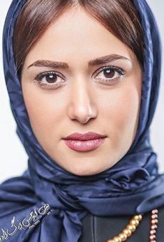 Париназ Изадйар