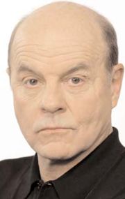 Майкл Айронсайд