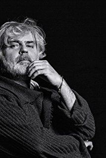 Никос Каратанос