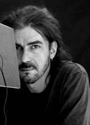 Фото №1 Фернандо Леон Де Араноа