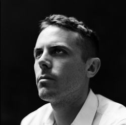 Фото №1 Кейси Аффлек