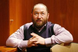 Фото №2 Тимур Бекмамбетов