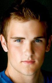 Трэвис Нельсон