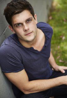 Дилан Макти