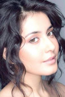 Раши Кханна