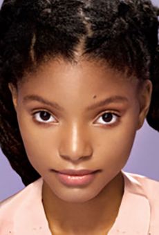 Холли Бэйли