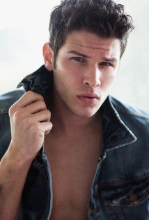 Джеси Маккинни