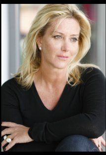 Кэти Баркер