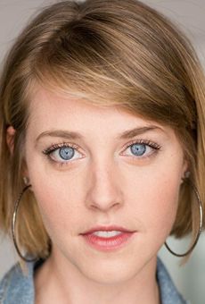 Белль Адамс