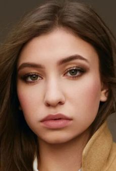 Кейтлин Након